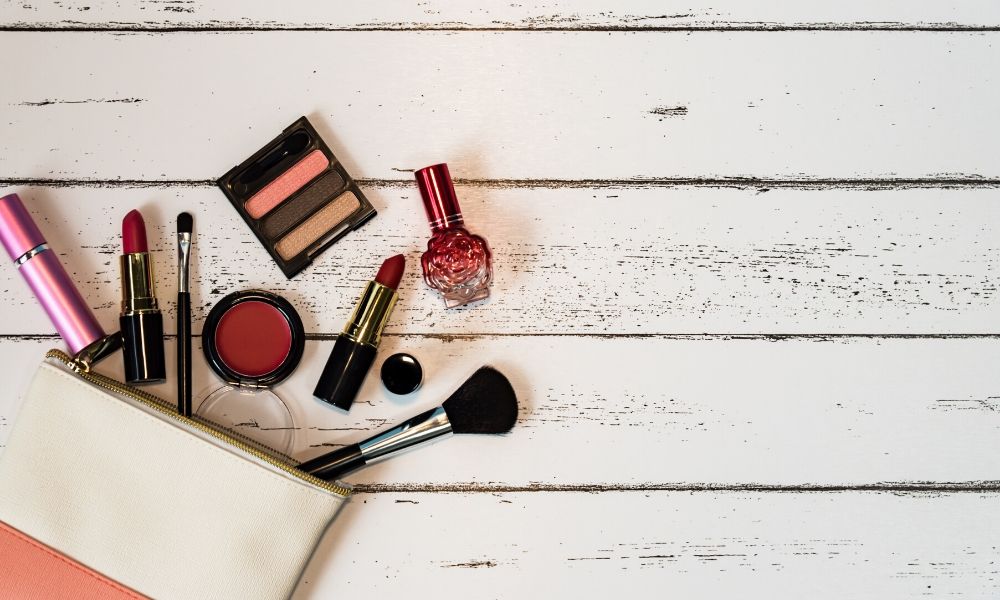 Shop Your Favorite Makeup And Beauty Products At Nykaa Independence Day  Sale